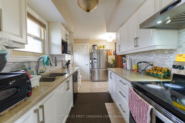 34 Ponderosa Cres, House detached with 2 bedrooms, 2 bathrooms and 4 parking in London ON | Image 21
