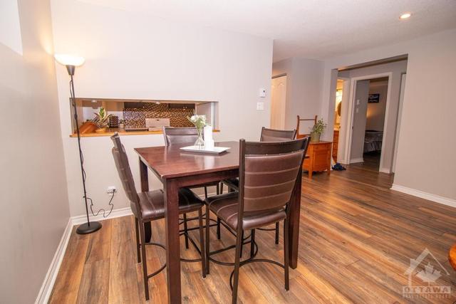 1 - 244 Charlotte Street, Condo with 2 bedrooms, 2 bathrooms and 1 parking in Ottawa ON | Image 11