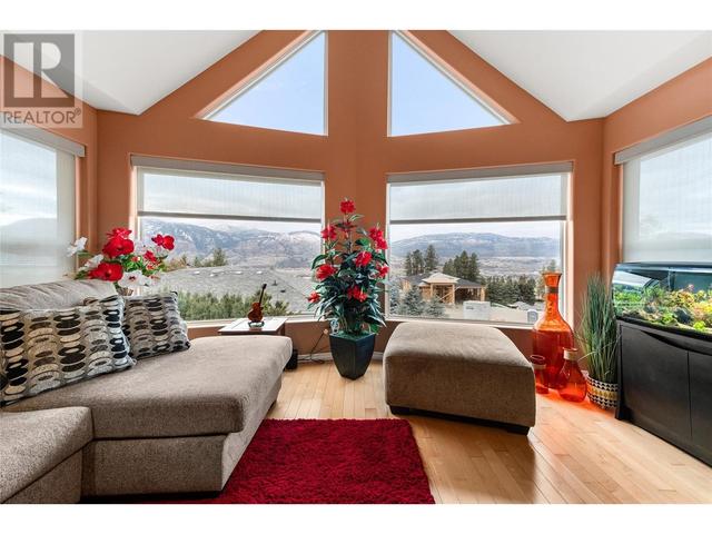 2850 Evergreen Drive, House detached with 3 bedrooms, 3 bathrooms and 2 parking in Penticton BC | Image 8