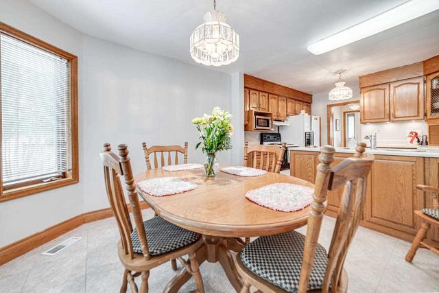 512 Finucane St, House detached with 3 bedrooms, 2 bathrooms and 4 parking in Oshawa ON | Image 2