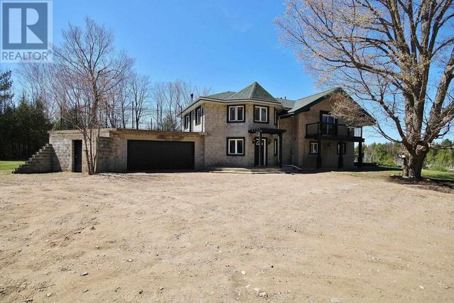 5451 Arden Road, House detached with 3 bedrooms, 3 bathrooms and 12 parking in Central Frontenac ON | Image 3