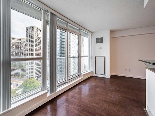 1804 - 8 York St, Condo with 1 bedrooms, 1 bathrooms and 1 parking in Toronto ON | Image 16