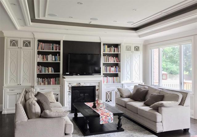 52 Northwood Dr, House detached with 4 bedrooms, 7 bathrooms and 4 parking in Toronto ON | Image 3