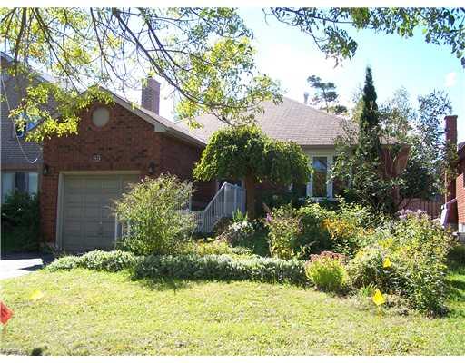 89 Irwin Dr, House detached with 2 bedrooms, 2 bathrooms and null parking in Barrie ON | Image 1