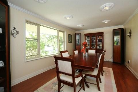 8099 Hornby Rd, House detached with 4 bedrooms, 3 bathrooms and 10 parking in Milton ON | Image 2