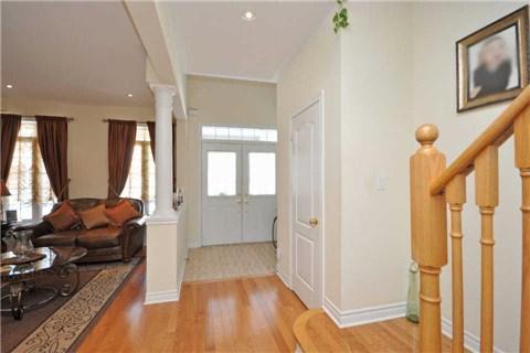 3328 Chief Mbulu Way, House detached with 4 bedrooms, 5 bathrooms and 2 parking in Mississauga ON | Image 2