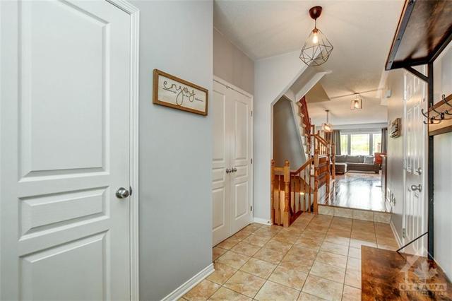 760 Percifor Way, Townhouse with 3 bedrooms, 3 bathrooms and 3 parking in Ottawa ON | Image 3