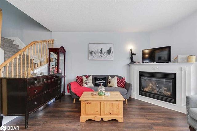 245 Stanley St, House attached with 3 bedrooms, 3 bathrooms and 3 parking in Barrie ON | Image 39