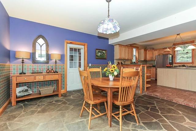 566236 7 A Sideroad, House detached with 3 bedrooms, 2 bathrooms and 4 parking in Grey Highlands ON | Image 4