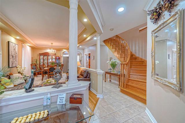519 Thornhill Woods Dr, House detached with 4 bedrooms, 5 bathrooms and 5 parking in Vaughan ON | Image 34