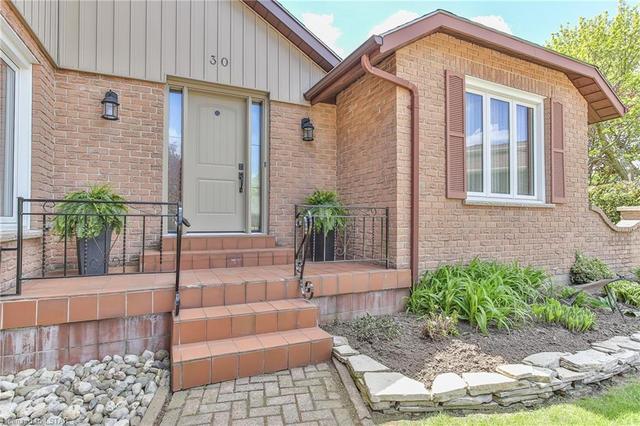 30 Anne Street E, House detached with 3 bedrooms, 3 bathrooms and 8 parking in Aylmer ON | Image 4