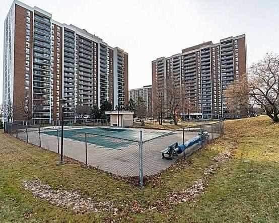 409 - 21 Knightsbridge Rd, Condo with 3 bedrooms, 2 bathrooms and 1 parking in Brampton ON | Image 25