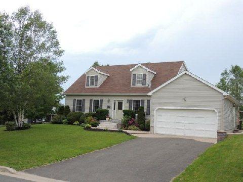 68 Lexington Lane, House detached with 4 bedrooms, 3 bathrooms and 4 parking in Fredericton NB | Image 1