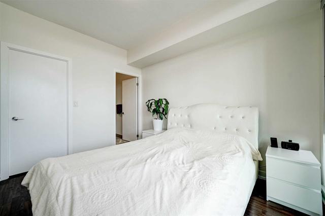 507 - 5101 Dundas St, Condo with 2 bedrooms, 2 bathrooms and 1 parking in Toronto ON | Image 5