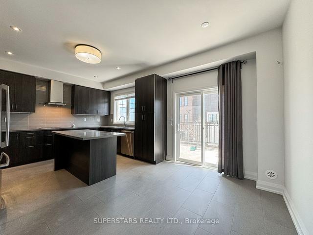 87 Village Pkwy, Townhouse with 3 bedrooms, 5 bathrooms and 4 parking in Markham ON | Image 16