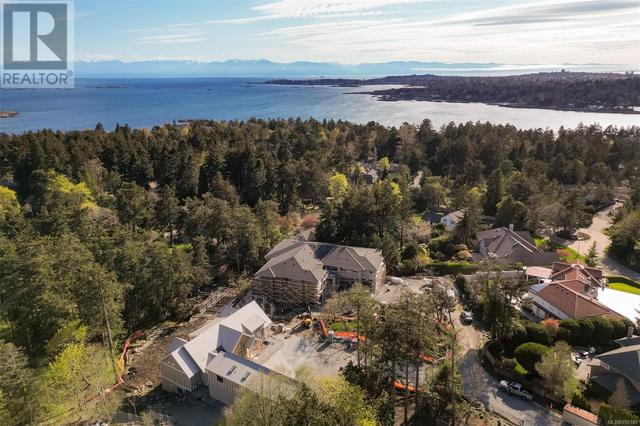 2789 Arbutus Rd, House detached with 5 bedrooms, 7 bathrooms and 8 parking in Saanich BC | Image 18