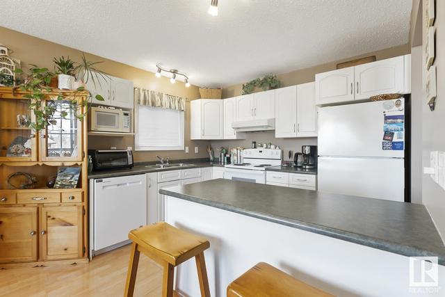 7 - 4911 51 Av, Condo with 2 bedrooms, 1 bathrooms and null parking in Cold Lake AB | Image 9