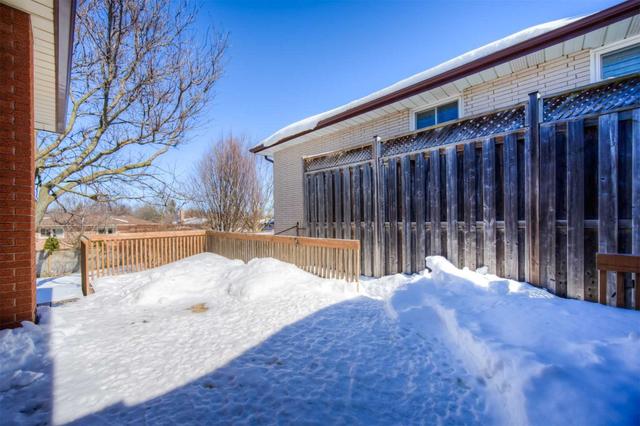 181 Morningdale Cres, House detached with 3 bedrooms, 2 bathrooms and 5 parking in Waterloo ON | Image 31