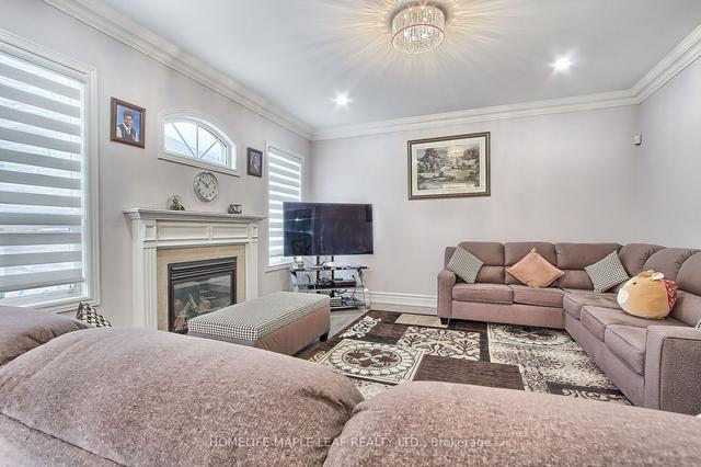 5 Villagewood St, House detached with 4 bedrooms, 5 bathrooms and 6 parking in Brampton ON | Image 8