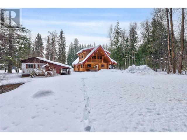 1876 Shaver Road, House detached with 4 bedrooms, 3 bathrooms and null parking in Columbia Shuswap B BC | Image 38