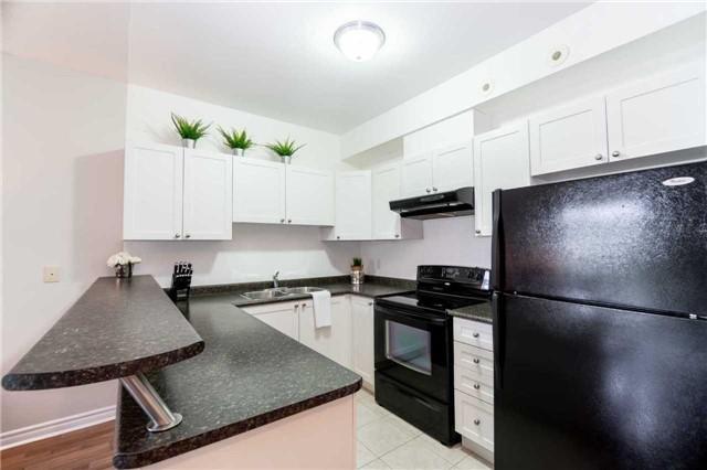 Th27 - 36 Gibson Ave, Condo with 2 bedrooms, 1 bathrooms and 1 parking in Toronto ON | Image 7
