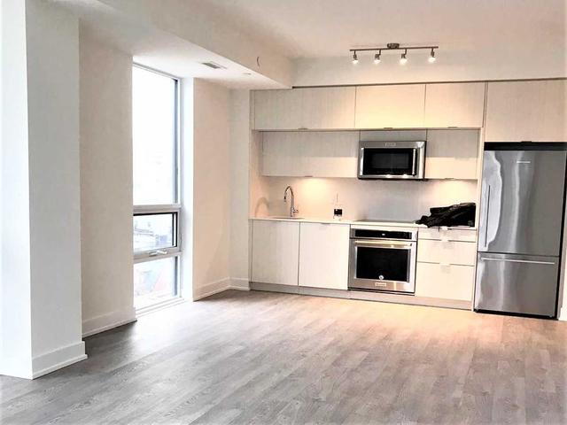 615 - 80 Vanauley St, Condo with 2 bedrooms, 3 bathrooms and 1 parking in Toronto ON | Image 7