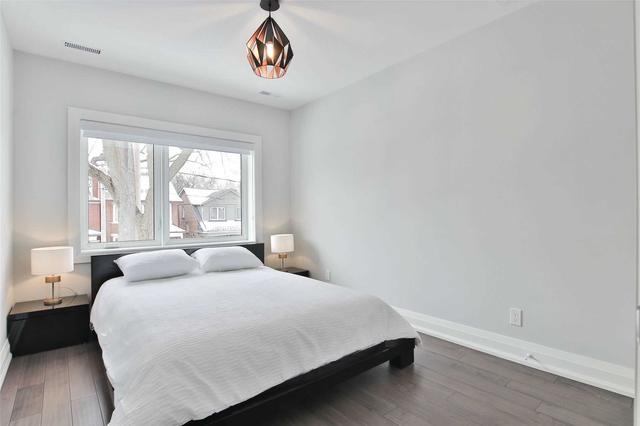 585 Windermere Ave, House detached with 4 bedrooms, 4 bathrooms and 2 parking in Toronto ON | Image 16