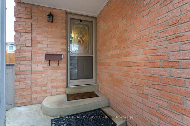50 Candlewood Crt, House detached with 3 bedrooms, 2 bathrooms and 6 parking in Brampton ON | Image 23