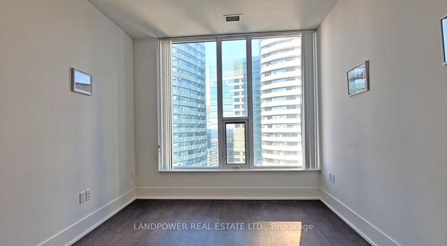 3802 - 10 York St, Condo with 1 bedrooms, 1 bathrooms and 0 parking in Toronto ON | Image 4