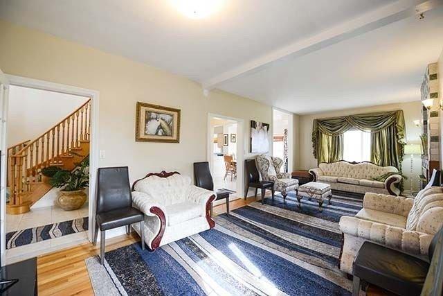12 St.Johns Rd, House detached with 4 bedrooms, 5 bathrooms and 12 parking in Brampton ON | Image 2