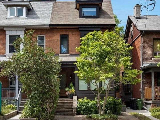 40 Dupont St, House semidetached with 4 bedrooms, 2 bathrooms and 2 parking in Toronto ON | Card Image