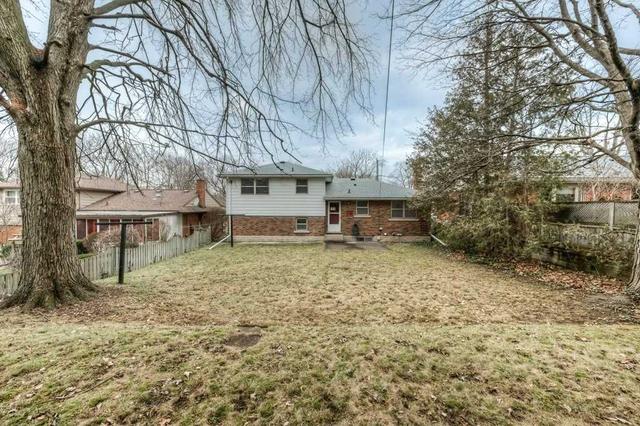 25 Perkell Pl, House detached with 3 bedrooms, 2 bathrooms and 3 parking in Kitchener ON | Image 20