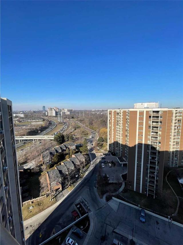 1911 - 15 Vicora Linkway Way, Condo with 3 bedrooms, 2 bathrooms and 1 parking in Toronto ON | Image 14