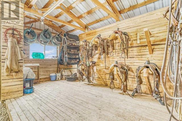 204076 Range Road 253, House other with 3 bedrooms, 2 bathrooms and null parking in Vulcan County AB | Image 30