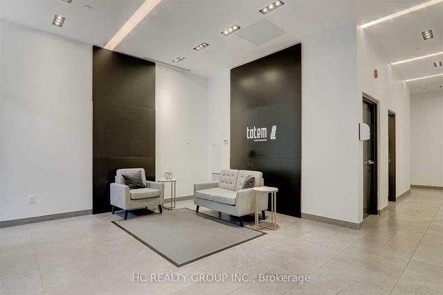 1002 - 17 Dundonald St, Condo with 2 bedrooms, 2 bathrooms and 1 parking in Toronto ON | Image 7