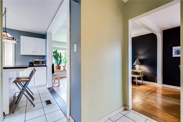 164 West 19th Street, House detached with 2 bedrooms, 1 bathrooms and 3 parking in Hamilton ON | Image 35