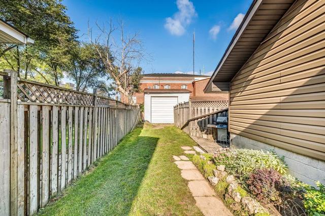 32 Cliff Ave, House detached with 3 bedrooms, 3 bathrooms and 8 parking in Hamilton ON | Image 27