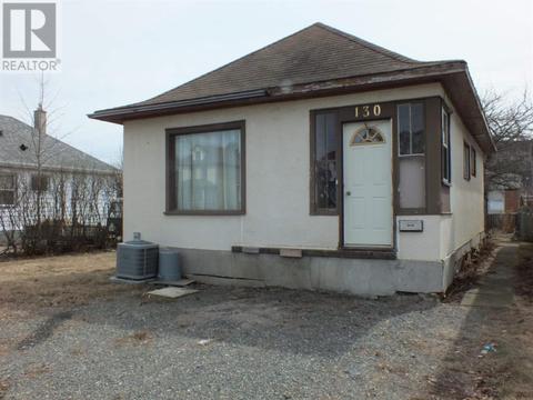 130 Amelia St E, House detached with 2 bedrooms, 1 bathrooms and null parking in Thunder Bay ON | Card Image
