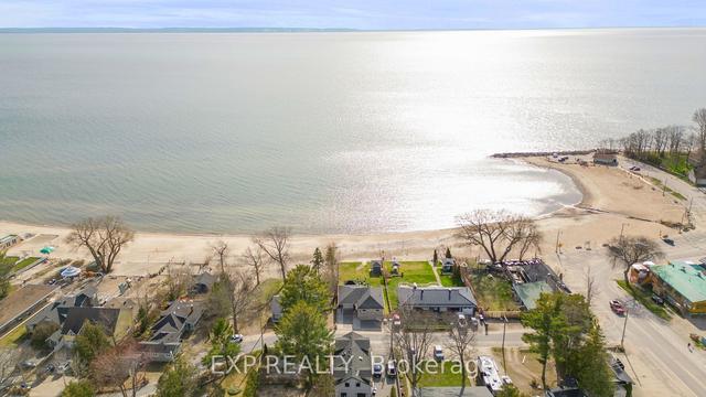 10 Tiny Beaches Rd S, House detached with 2 bedrooms, 2 bathrooms and 4 parking in Tiny ON | Image 32