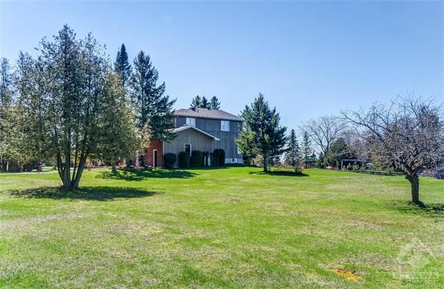 101 Carterfarm Crescent, House detached with 4 bedrooms, 3 bathrooms and 10 parking in Ottawa ON | Image 25
