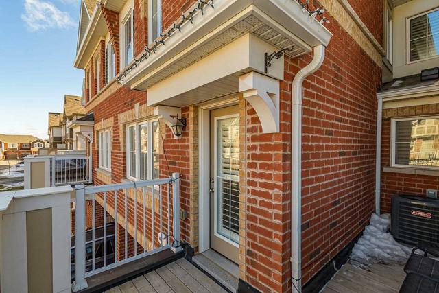 113 Lemieux Crt, House attached with 3 bedrooms, 3 bathrooms and 3 parking in Milton ON | Image 13