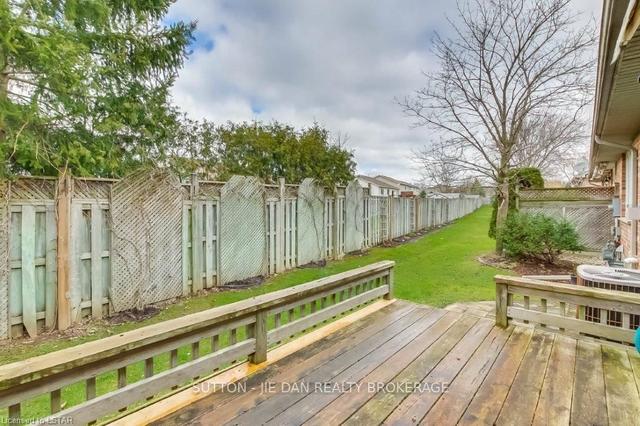 21 - 1755 Louise Blvd, Townhouse with 2 bedrooms, 3 bathrooms and 4 parking in London ON | Image 27