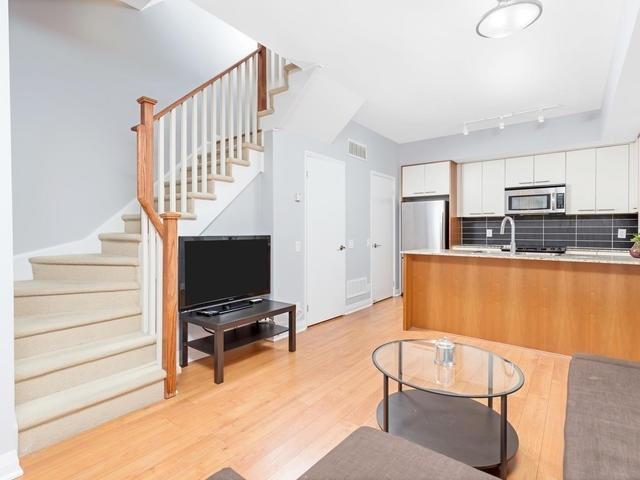 Th 54 - 27 Valhalla Inn Rd, Townhouse with 3 bedrooms, 3 bathrooms and 1 parking in Toronto ON | Image 15