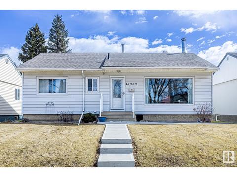 10939 146 St Nw, House detached with 3 bedrooms, 2 bathrooms and null parking in Edmonton AB | Card Image