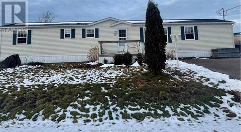 55 Hayward, Home with 3 bedrooms, 1 bathrooms and null parking in Riverview NB | Card Image