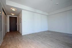 501e - 576 Front St W, Condo with 0 bedrooms, 1 bathrooms and 0 parking in Toronto ON | Image 6
