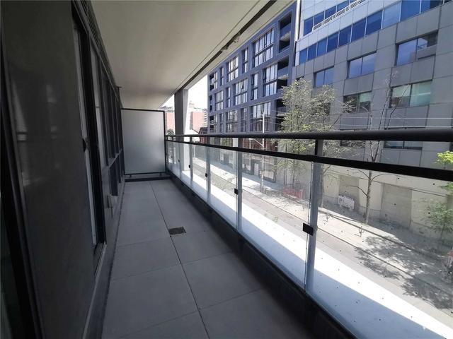 323 - 460 Adelaide St E, Condo with 2 bedrooms, 2 bathrooms and 0 parking in Toronto ON | Image 6