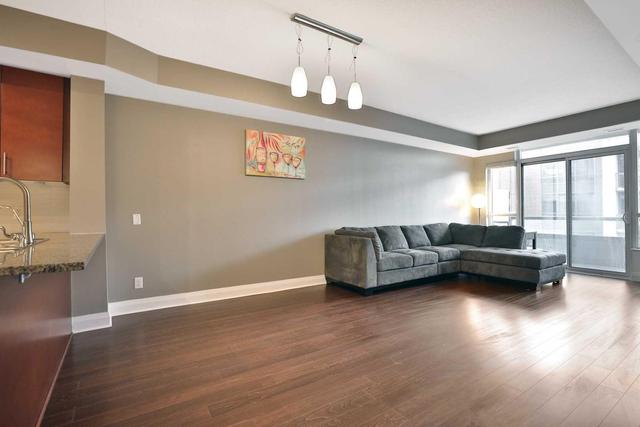 507 - 1 Hurontario St, Condo with 1 bedrooms, 2 bathrooms and 1 parking in Mississauga ON | Image 6
