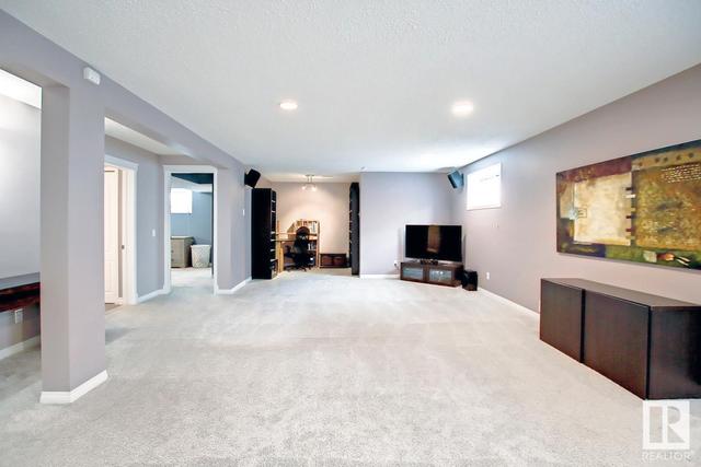 18523 49 Av Nw, House detached with 4 bedrooms, 3 bathrooms and null parking in Edmonton AB | Image 20