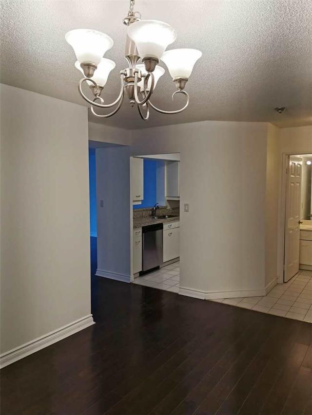 702 - 30 Greenfield Ave, Condo with 1 bedrooms, 2 bathrooms and 1 parking in Toronto ON | Image 5